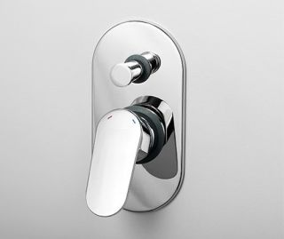 Wasserkraft А13031 Встраиваемый комплект для ванны с изливом и верхней душевой насадкой